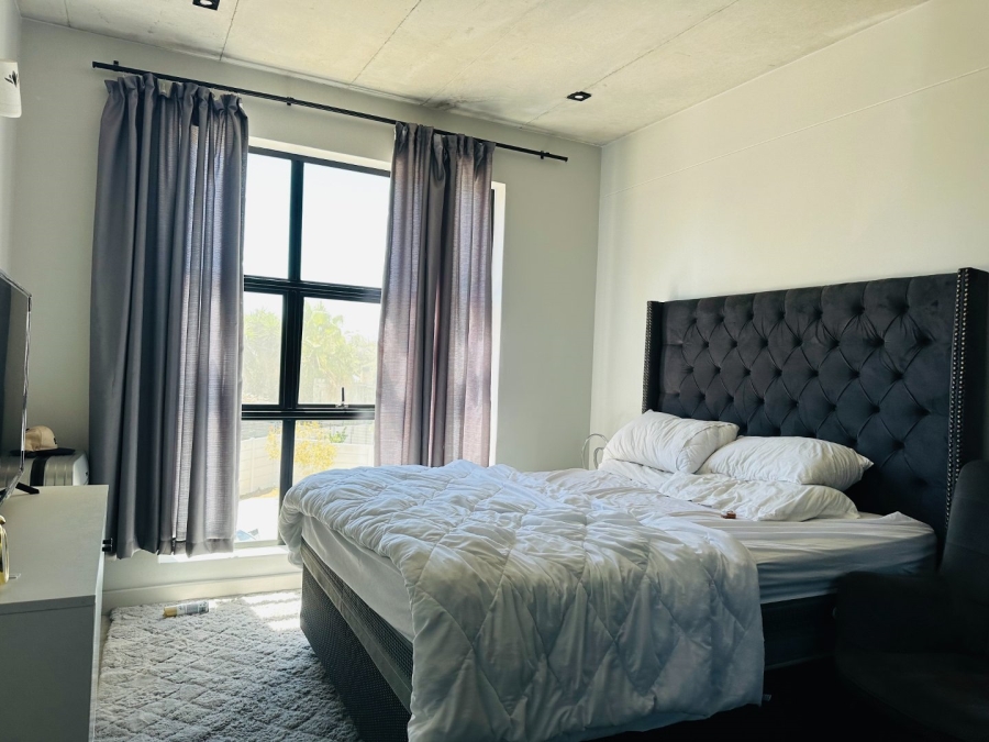 1 Bedroom Property for Sale in Table View Western Cape